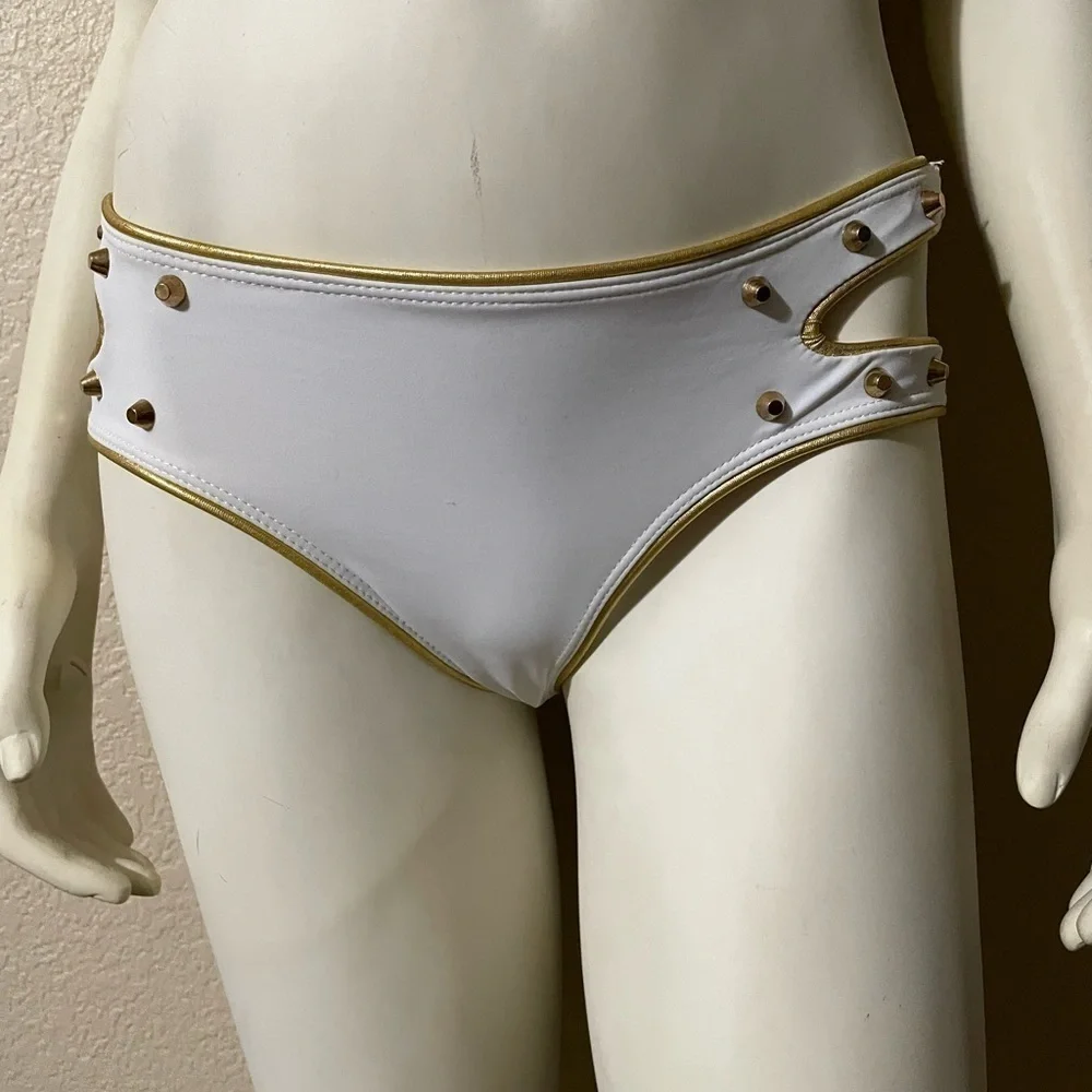 In-Style Fashion brand new